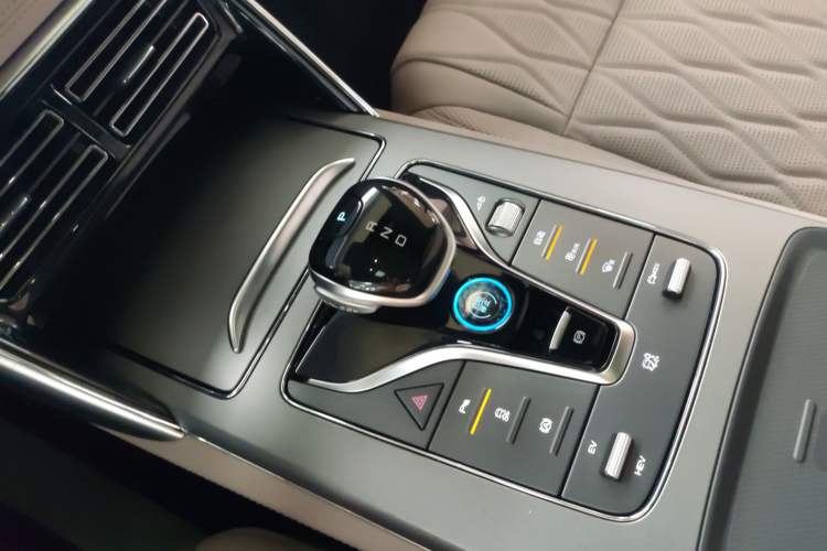 Used BYD Tang New Energy 2025 DM-i 115KM Prestige Model