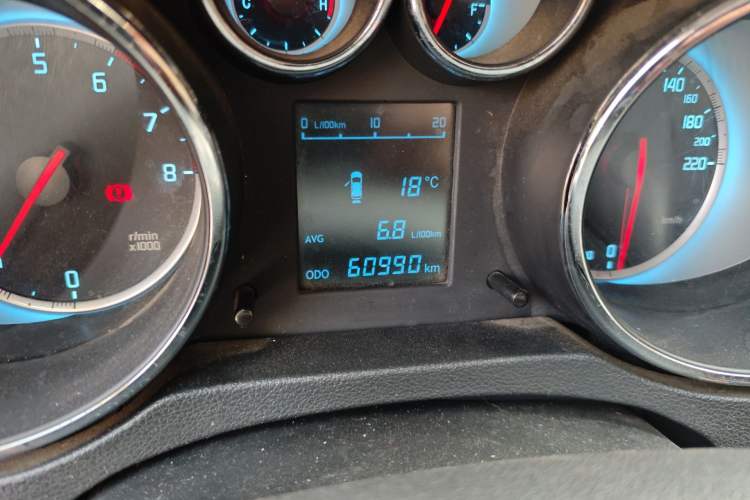 Used CHANGAN CS35 2014 1.6L Manual Luxury Model China IV Standard
