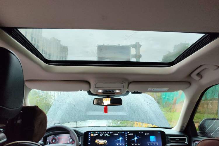 Used Ford Explorer 2023 EcoBoost 285 Four-Wheel Drive Titanium Edition 6 Seats Headliner