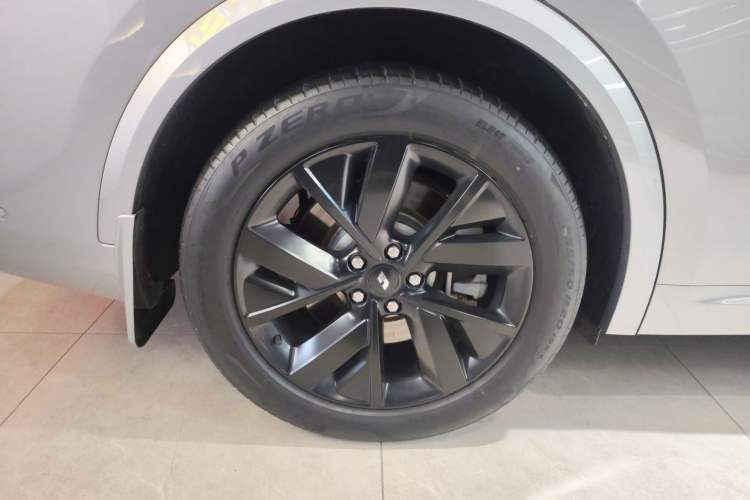 Used Li Auto L8 2023 Pro Model
