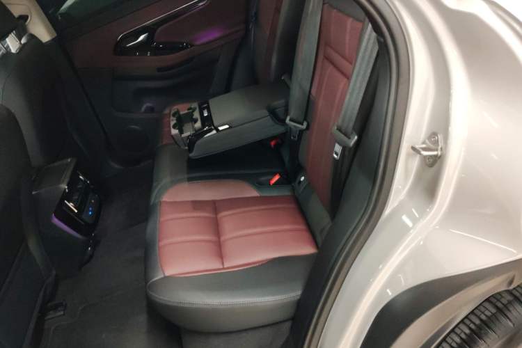 Used Land Rover Range Evoque 2022 Facelifted Aurora L 249 PS R-Dynamic Luxury Edition Left Rear Seat