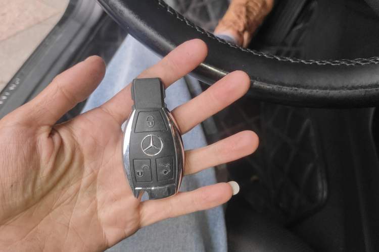 Used Mercedes-Benz E-Class 2013 E 300 L Stylish Luxury Model Vehicle Key