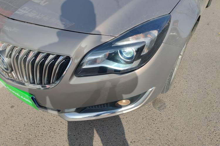 Used Buick Regal 2015 2.0L Leading Fashion Edition