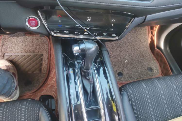 Used Honda Vezel 2015 1.8L CVT 2WD Luxury Model