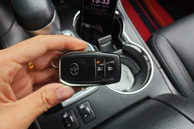 Used Toyota Highlander 2021 2.0T Four-Wheel Drive Luxury Edition 7 Seats Vehicle Key