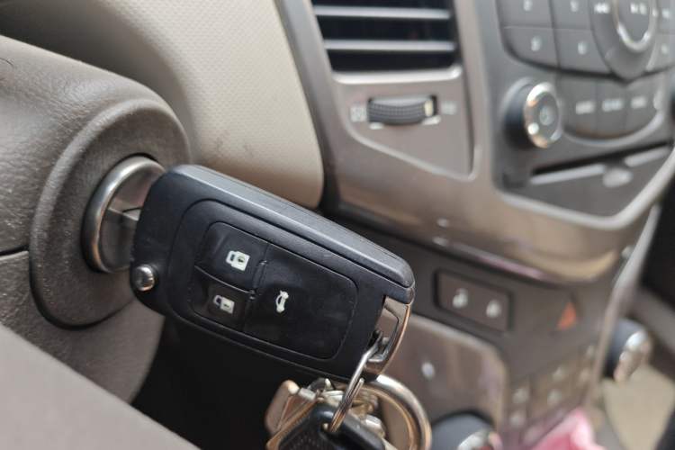 Used Chevrolet Cruze 2015 1.5L Classic SE MT