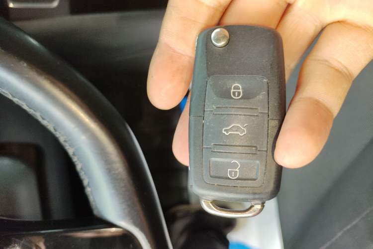 Used Volkswagen Polo 2016 1.6L Automatic Comfort Model Vehicle Key