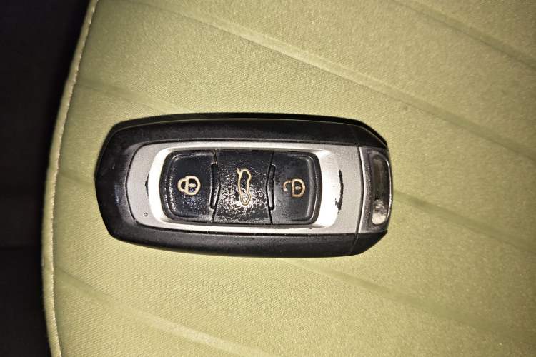 Used Geely Galaxy Panda 2023 Panda Mini 200km Endurance Bear Interior 1