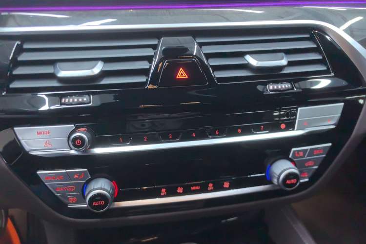 Used BMW 5 Series 2021 525Li M Sport Package
