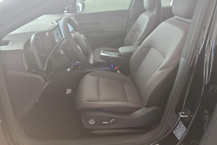 Used Hongqi EH7 2025 600 Smart Selection Edition
