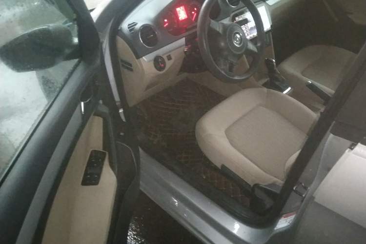 Used Volkswagen Jetta 2013 1.6L Automatic Comfort Model Driver Seat