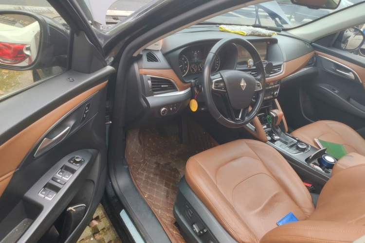 Used BORGWARD BX7 2016 28T Four-wheel Drive Luxury Edition 5 Seats Driver Seat