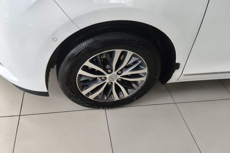 Used Buick GL8 2017 ES 28T Flagship Model China V Standard
