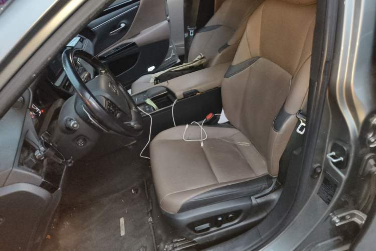 Used Lexus ES 2021 200 Excellence Edition