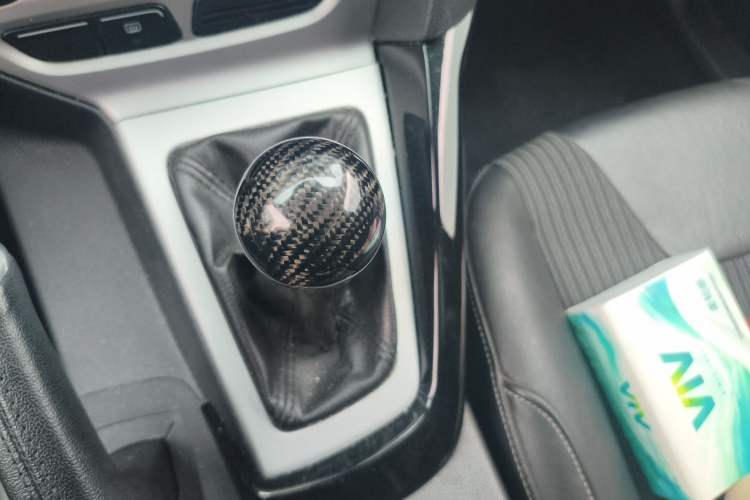 Used Ford Focus 2012 Hatchback 2.0L Manual Luxury Sport Model Gear Lever