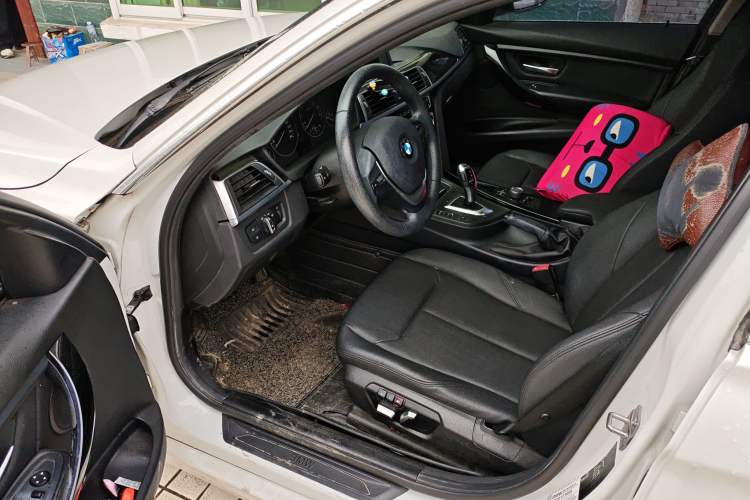 Used BMW 3 Series 2016 316Li Fashion Model
