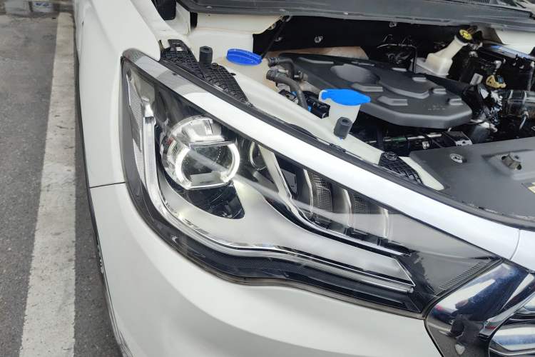 Used JETOUR X90 2019 1.5T Automatic Smart Enjoyment 7-Seater China V Emission Standard Right Front Headlight