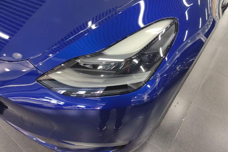 Used Tesla Model Y 2021 Long-Range All-Wheel-Drive Version