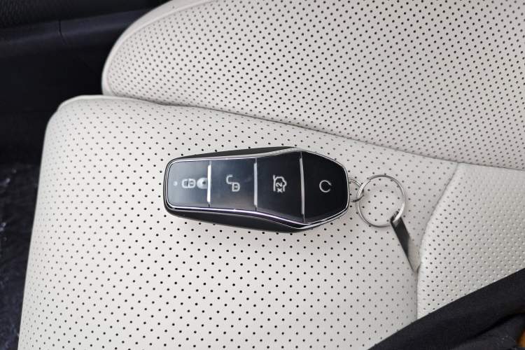 Used BYD Han L 2025 DM-p Four-Wheel-Drive LiDAR Flagship Model
