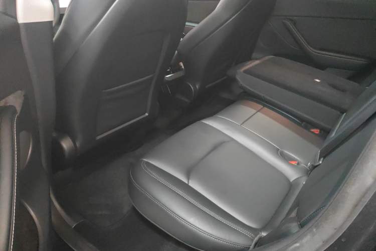 Used Tesla Model Y 2024 Rear-Wheel-Drive Version
