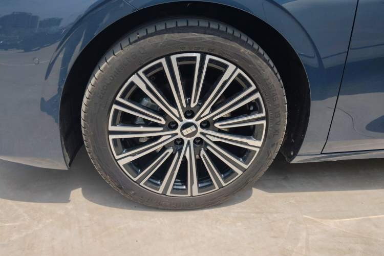 Used Geely Galaxy A7 2025 Model EM-i 150km Starship Edition