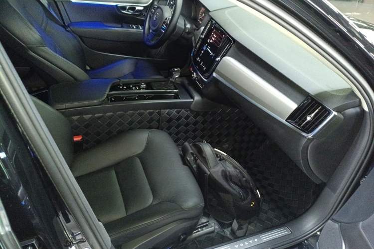 Used Volvo S90 2020 T5 Zhiyi Sport Edition
