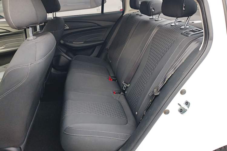 Used Roewe i5 2019 1.5L Manual 4G Connected Langyue Edition Left Rear Seat