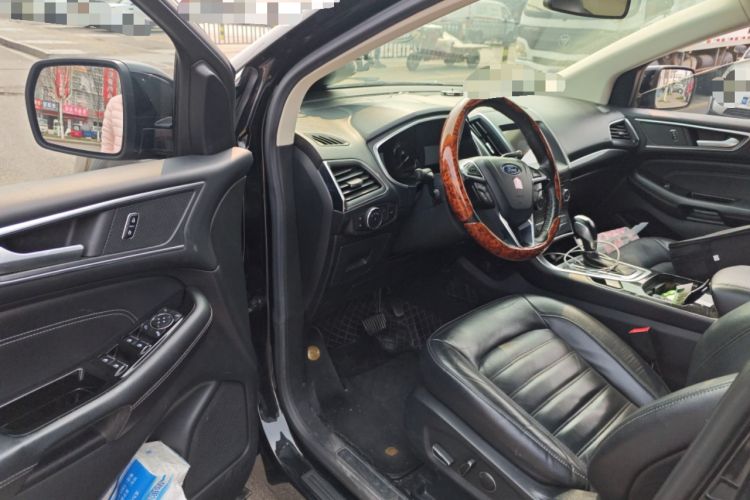 Used Ford Edge 2016 EcoBoost 245 Two-Wheel-Drive Titanium 7-Seater
