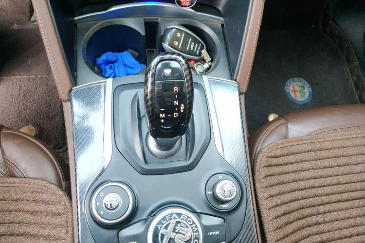 Used Alfa Romeo Stelvio 2017 2.0T 200HP Elite Edition