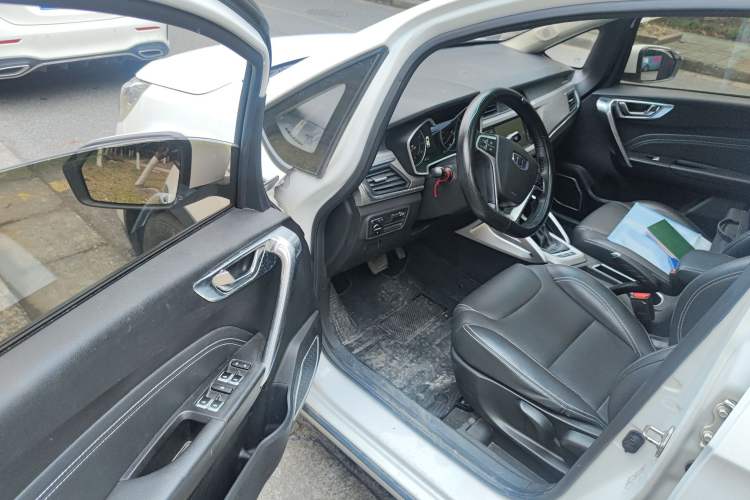 Used Geely Auto Vision X3 2017 1.5L Automatic Luxury Model
