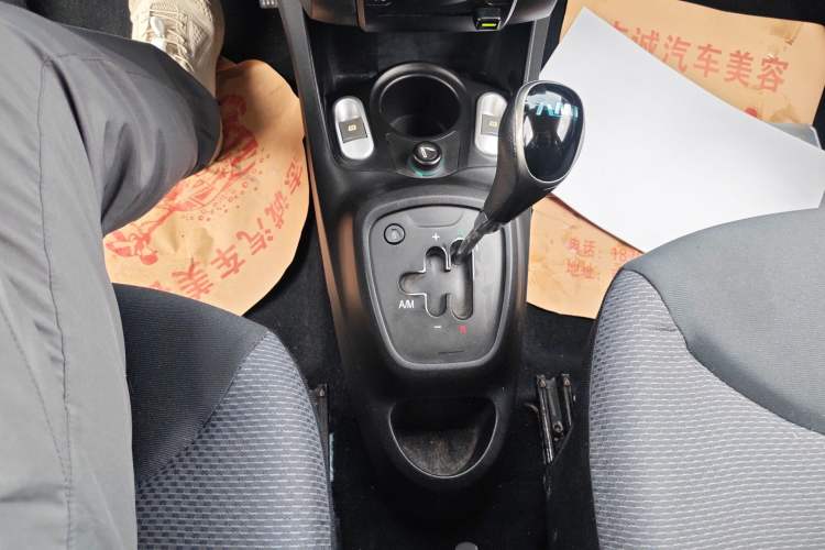 Used BYD F0 2013 1.0L AMT XuanKu Model Gear Lever