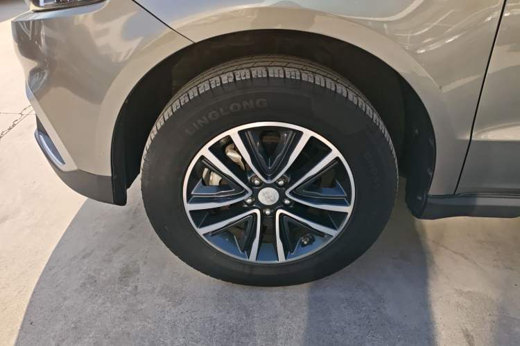 Used Geely Auto Vision X6 2018 1.4T CVT 4G Connected Flagship Edition