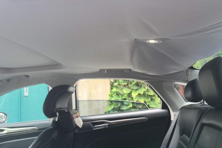 Used Ford Mondeo 2013 2.0L GTDi 200 Fashion Edition Headliner