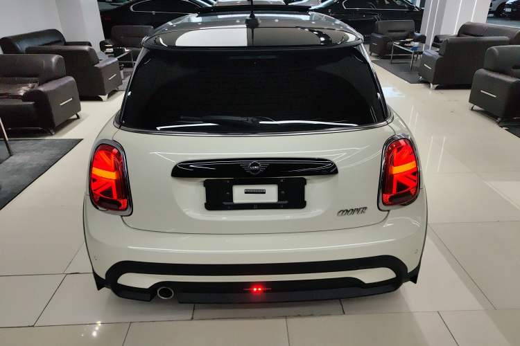 Used MINI MINI 2022 1.5T COOPER Artist
