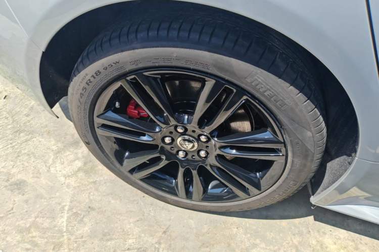 Used Jaguar XEL 2025 2.0T 250 PS R-DYNAMIC 90th Anniversary Edition
