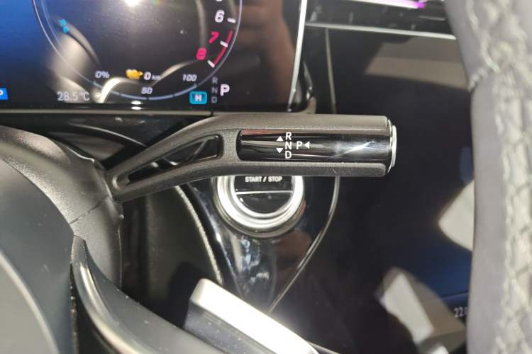 Used Mercedes-Benz E-Class New Energy 2024 E 350 e L Plug-in Hybrid Sedan Gear Lever