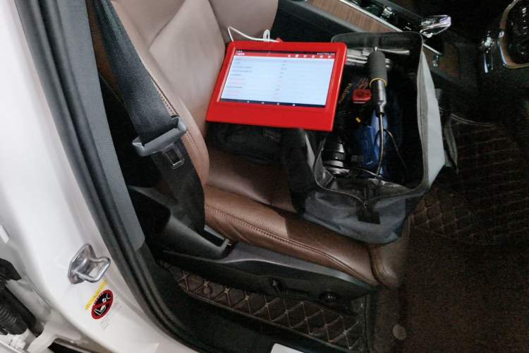 Used Volvo XC60 2023 B5 4x4 Smart Luxury Edition Right Front Seat