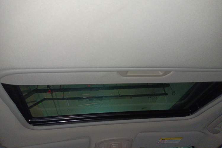 Used Citroen C4 Sega 2016 1.6L Manual Luxury Model
