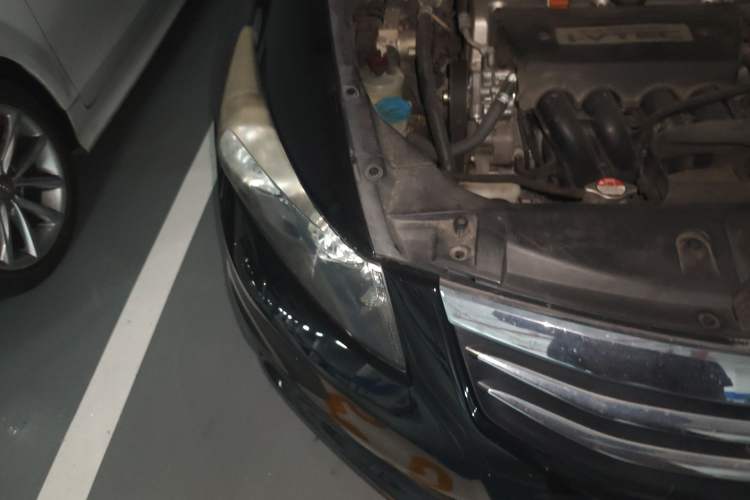 Used Honda Accord 2011 2.4L EX Right Front Headlight