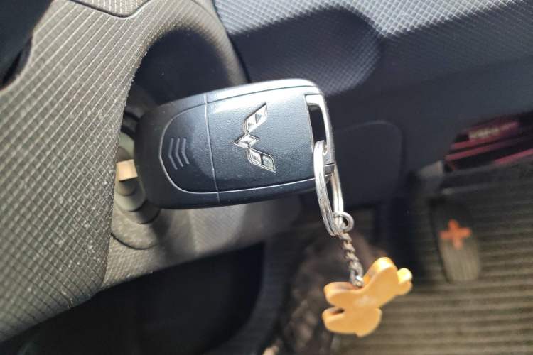 Used Wuling Hongguang MINIEV 2020 Enjoyment Model Lithium Iron Phosphate
