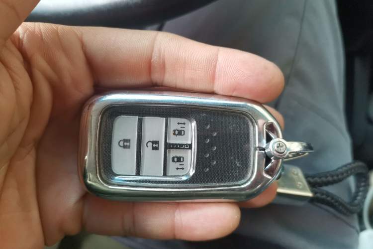 Used Honda Elysion 2019 2.0L Hybrid Luxury Edition
