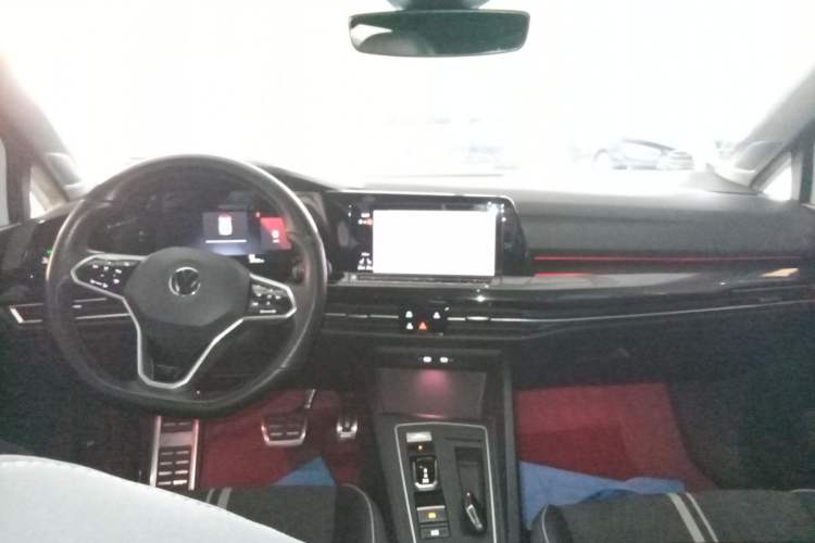 Used Volkswagen Golf 2021 280TSI DSG R-Line Center Console