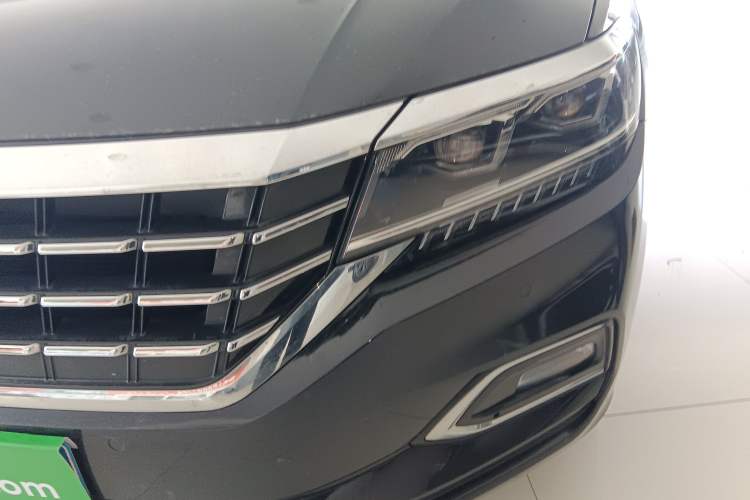 Used Volkswagen Passat 2019 330TSI Luxury Edition China VI Standard