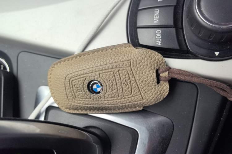 Used BMW 3 Series 2014 320Li Fashion Model