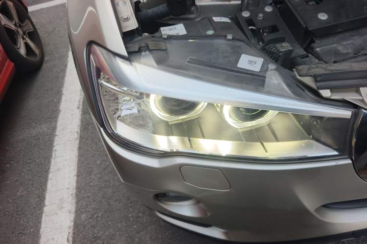Used BMW X3  Right Front Headlight