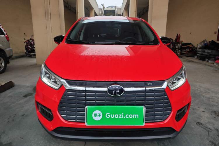 Used BYD Yuan New Energy 2019 EV535 Smart Connect Trendsetting Model Front