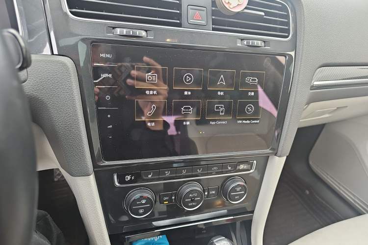 Used Volkswagen Golf 2018 280TSI Automatic Flagship Model
