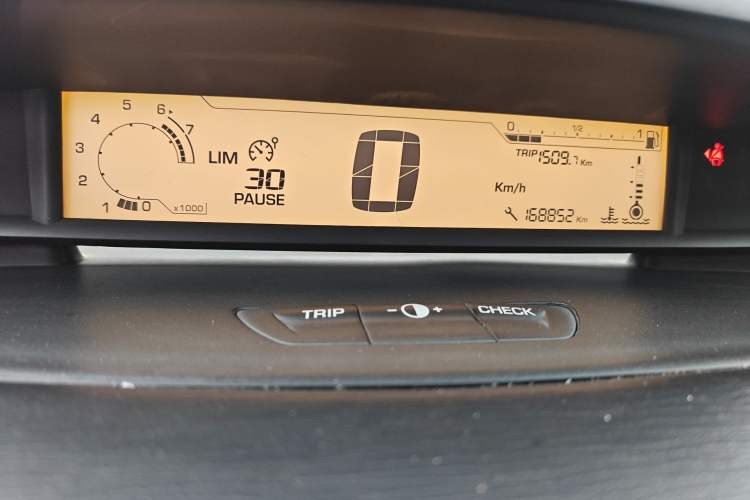 Used Citroen C-Quatre 2011 Sedan 1.6L Manual Fashion Edition
