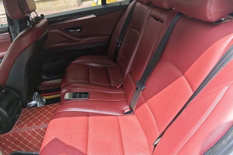 Used BMW 5 Series 2011 523Li Luxury Model
