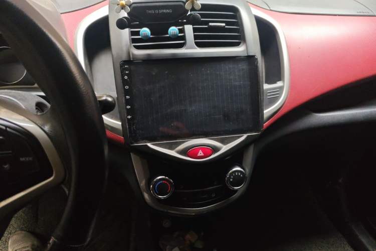 Used CHANGAN Benni 2015 1.4L Manual Luxury Model China V Standard Audio And AC Panel